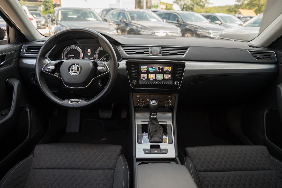 Škoda Superb 2.0 TDI DSG