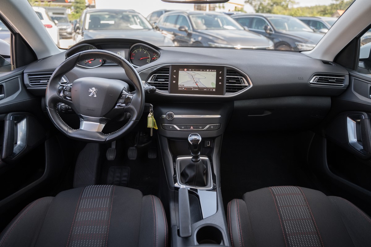 Peugeot 308 1.5 BlueHDI