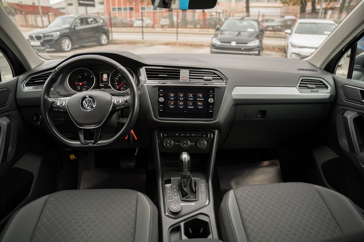 Volkswagen Tiguan
 2.0 TDI DSG 4MOTION