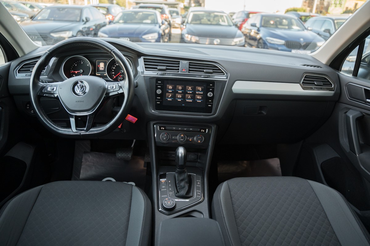 Volkswagen Tiguan
 2.0 TDI DSG 4MOTION