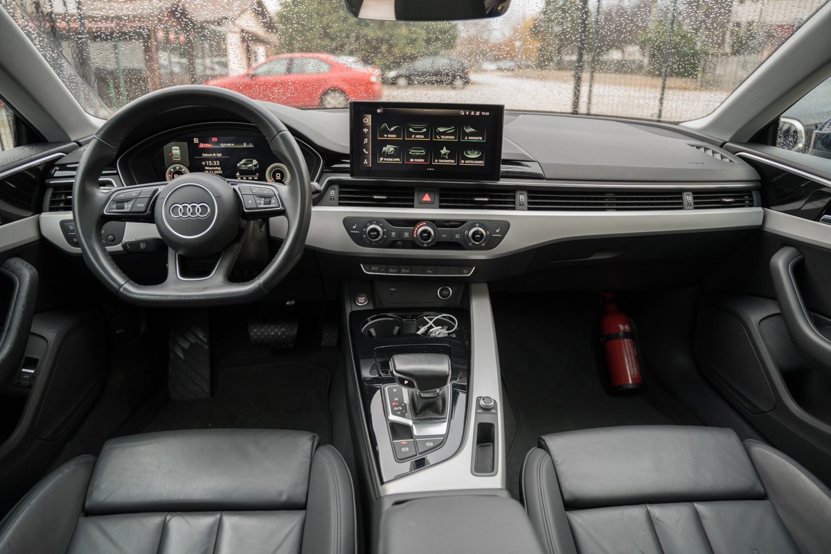 Audi A5
 2.0 TDI SPORTBACK