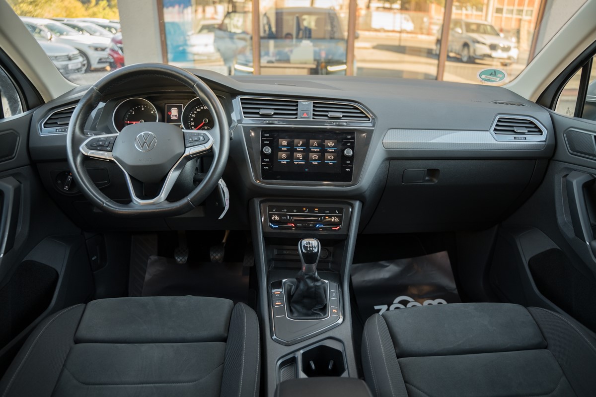 Volkswagen Tiguan
 2.0 TDI
