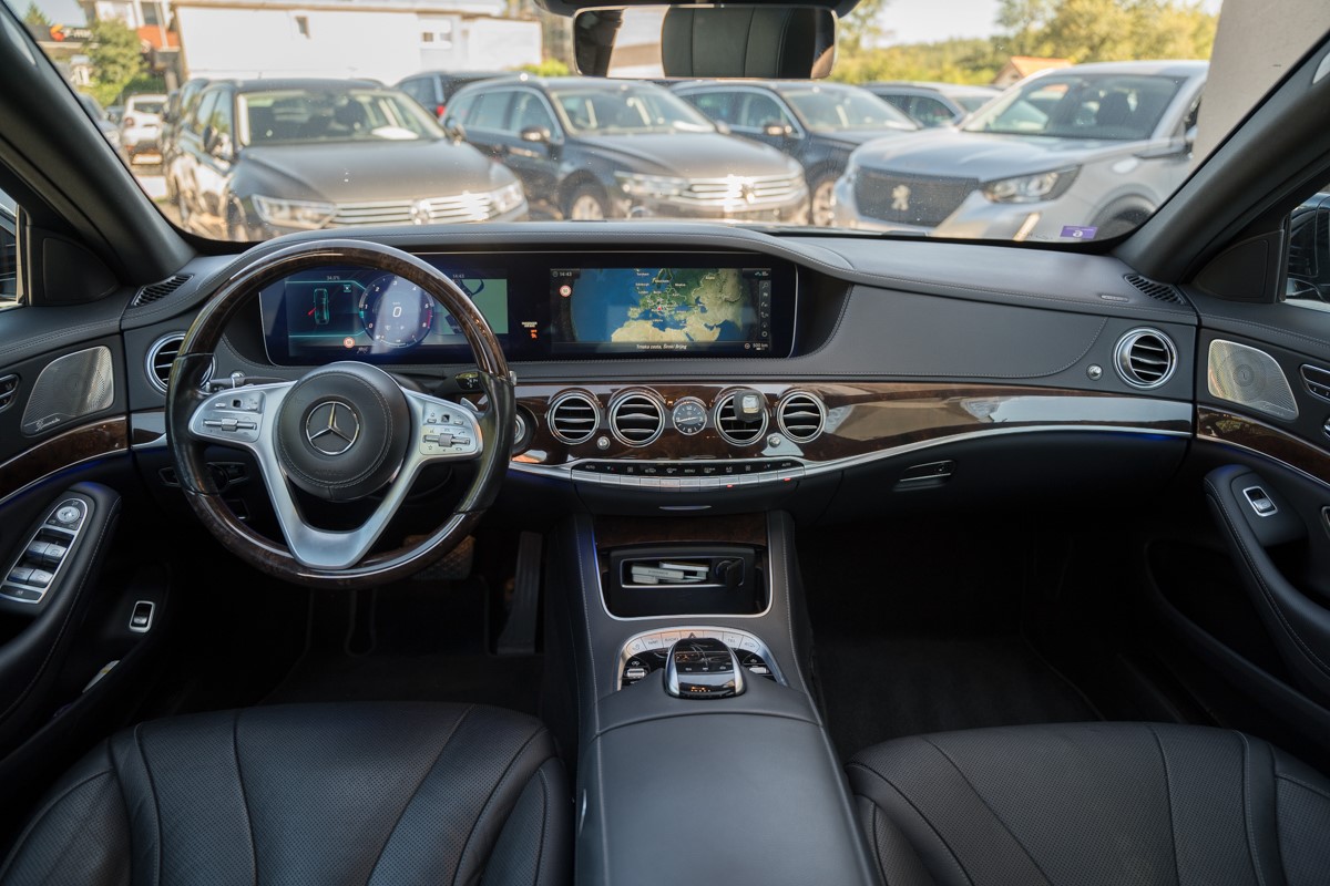 Mercedes-Benz S-Class
 400 D 4 MATIC AMG