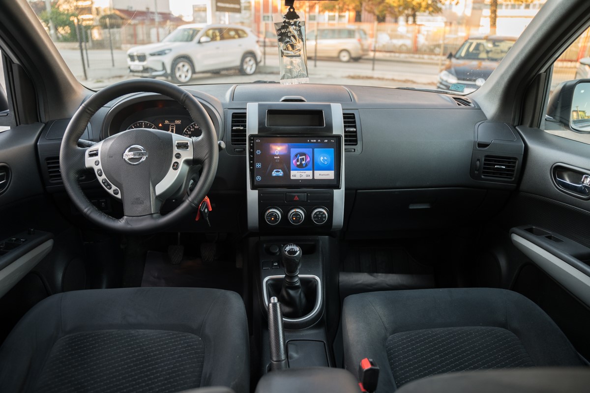 Nissan
 X-TRAIL 2.0 DCI 4X4