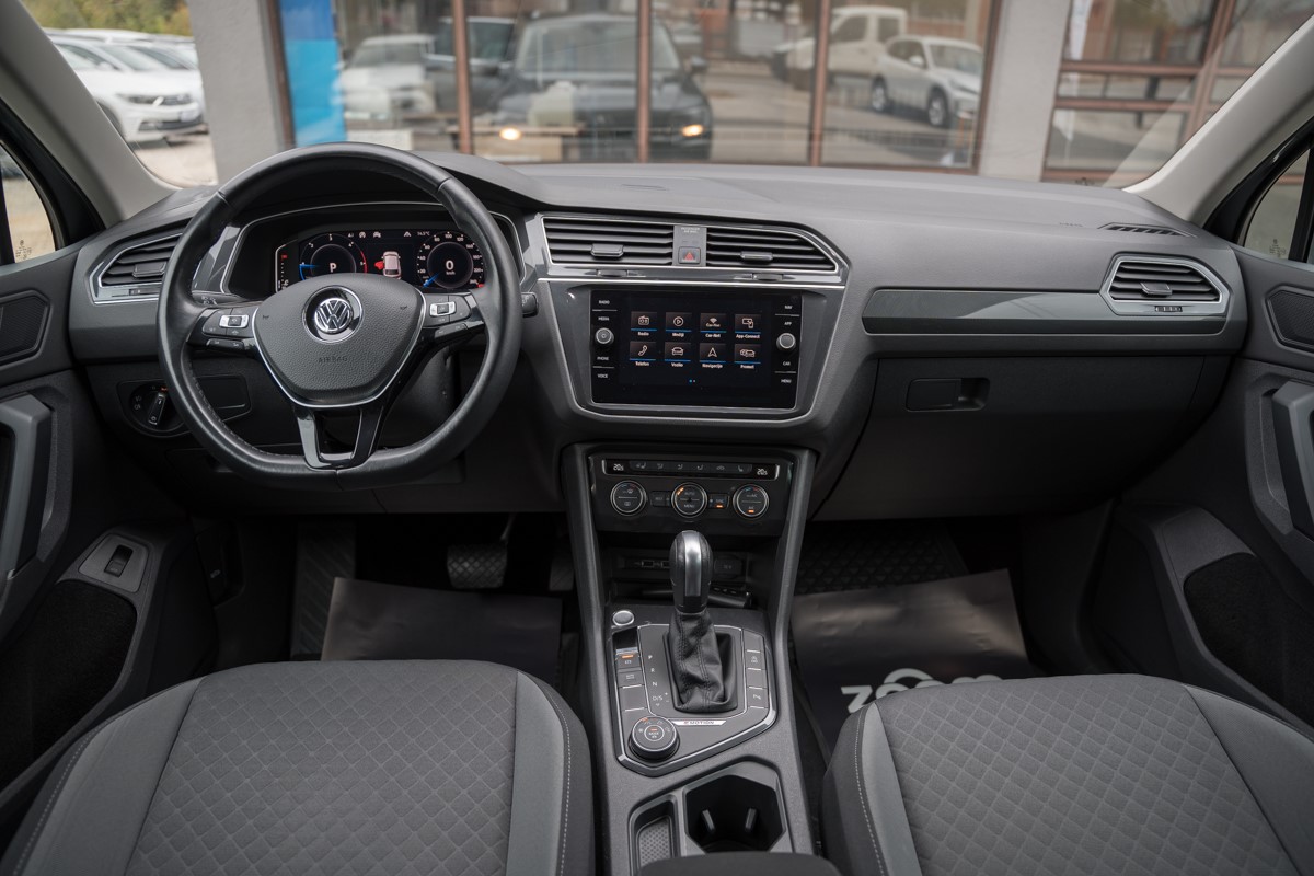 Volkswagen Tiguan
 2.0 TDI DSG 4MOTION