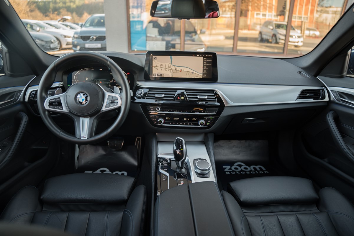 BMW
 5-Series 520 D M-Sport