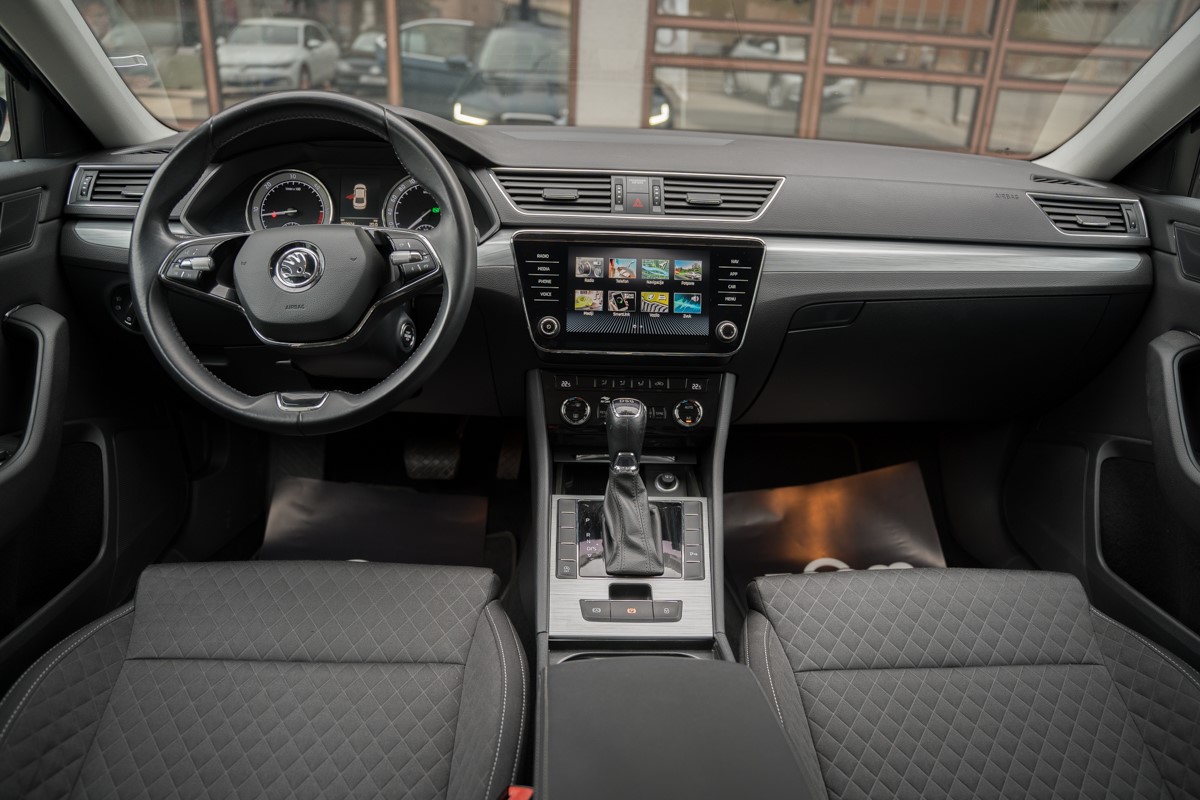 Škoda Superb 1.6 TDI DSG