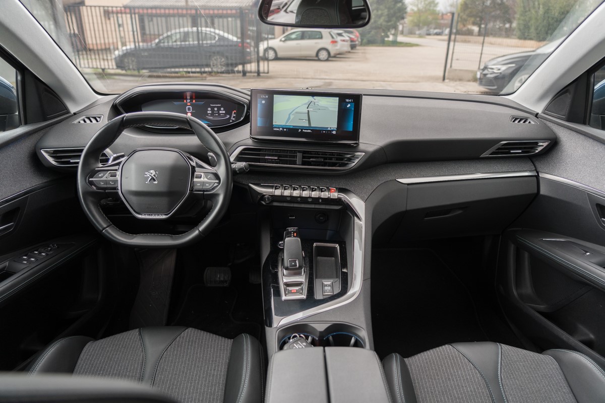 Peugeot 3008 1.5 BlueHDI