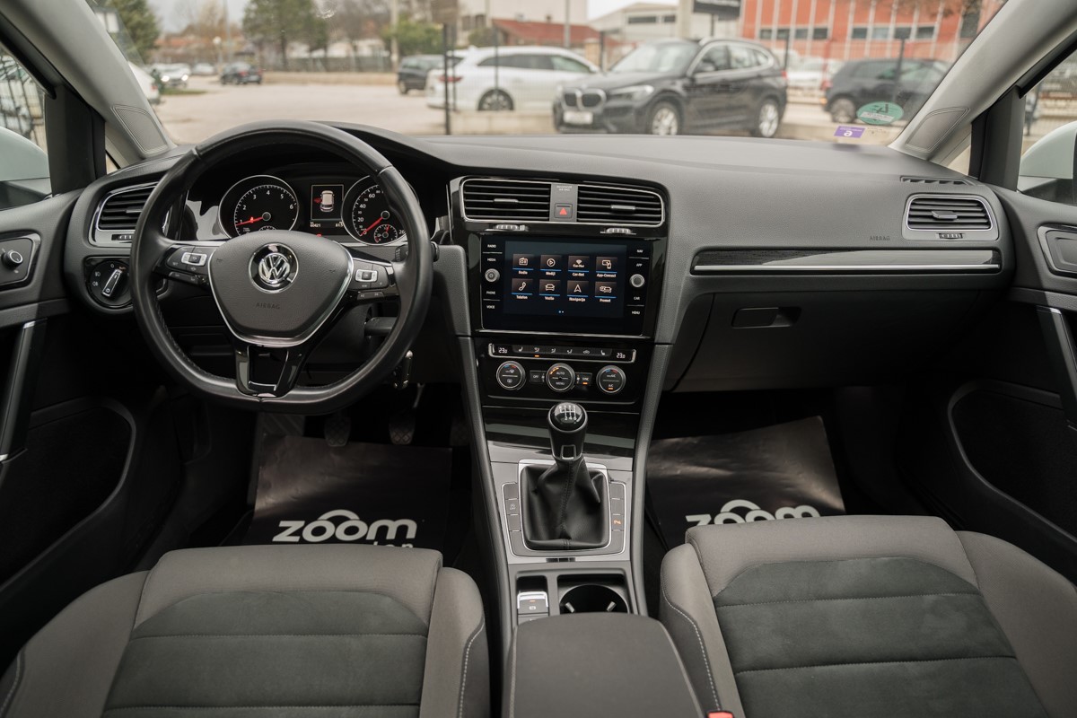 Volkswagen Golf 1.5 TSI