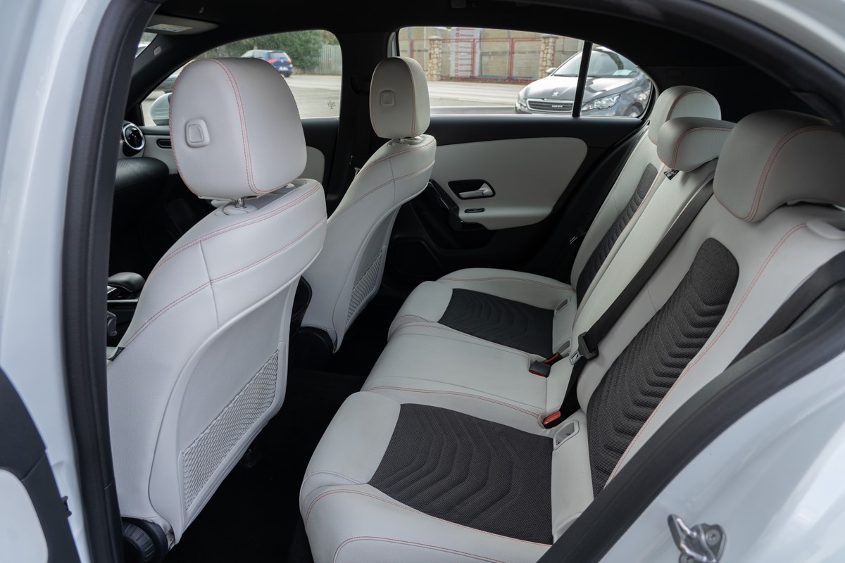 Mercedes-Benz A-Class 200d Business Line
