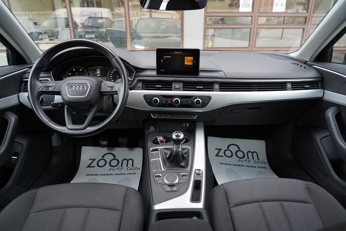 Audi A4
 2.0 TDI