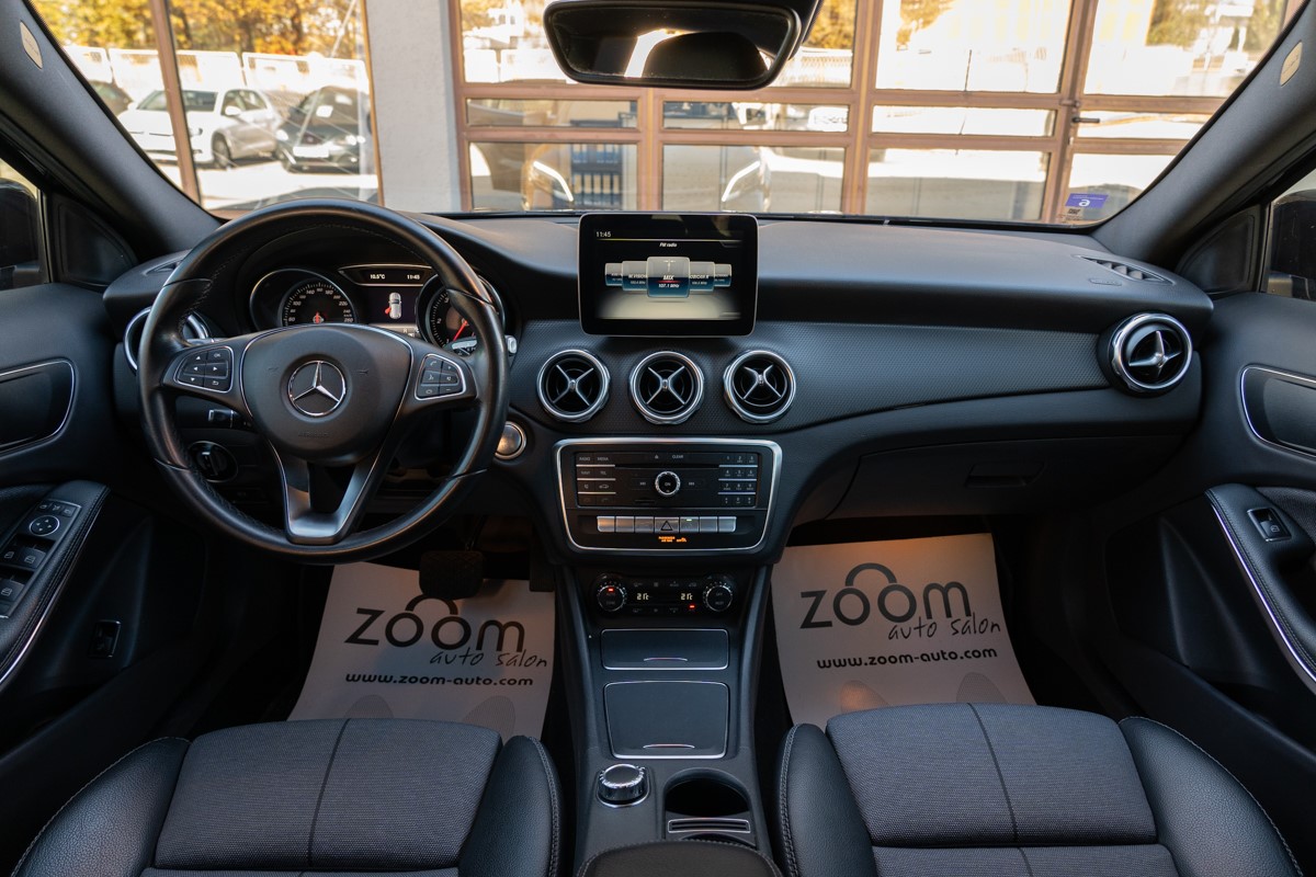 Mercedes-Benz GLA 200d Business
