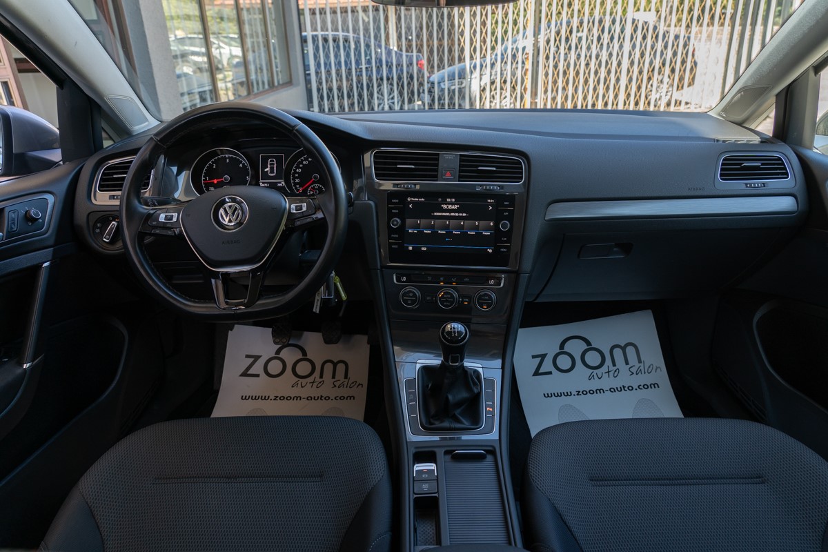Volkswagen Golf 1,6 TDI CONFORTLINE BUSINESS