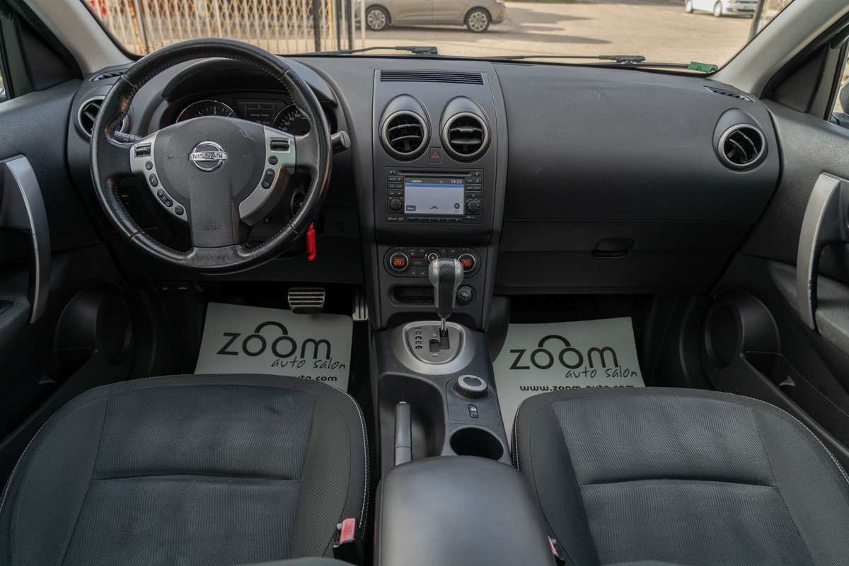 Nissan
 Qashqai 2,0 DCI