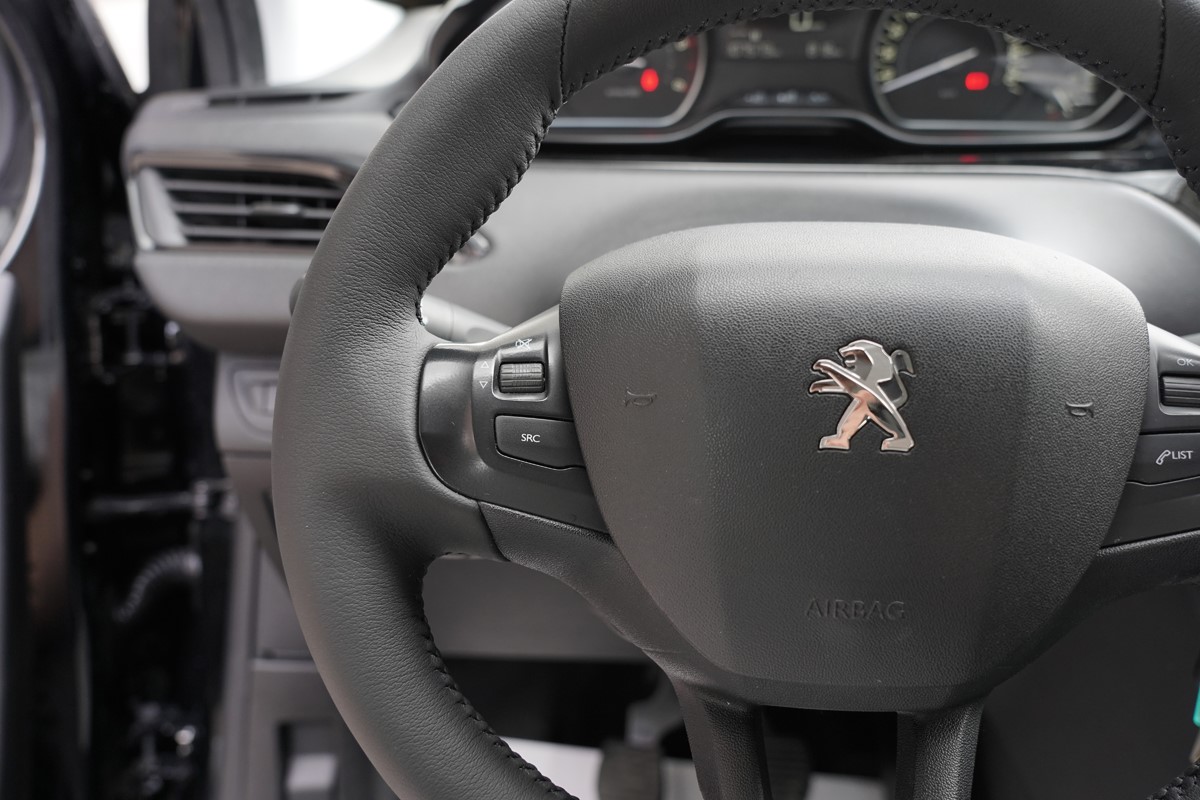 Peugeot 208 1,6 BlueHDI