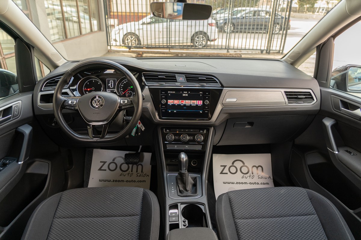 Volkswagen Touran 1,6 TDI DSG 7 sjedista