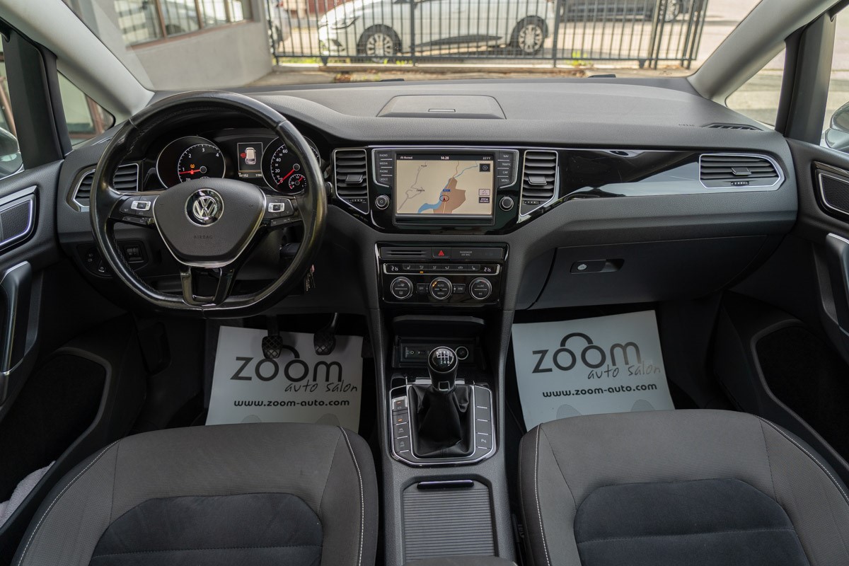 Volkswagen Golf SPORTSVAN  2.0 TDI HIGHLINE