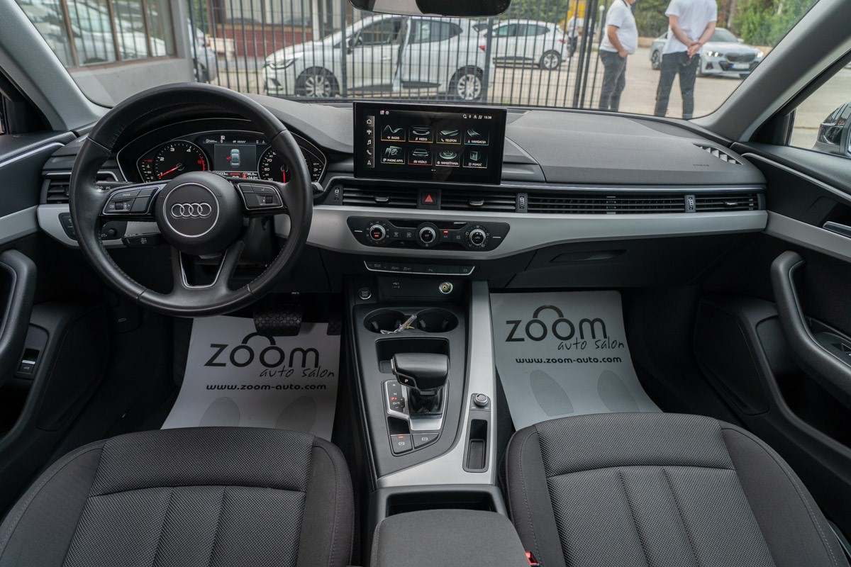 Audi A4
 2,0 TDI
