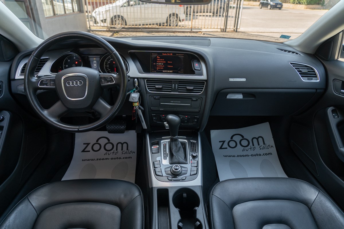 Audi A5
 3,0 TDI Quattro