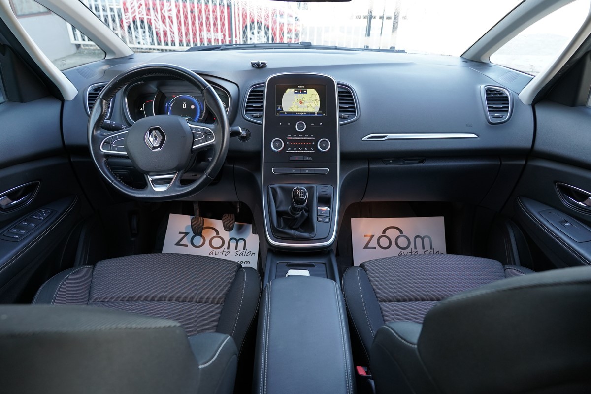 Renault Scenic 1.5 DCI 