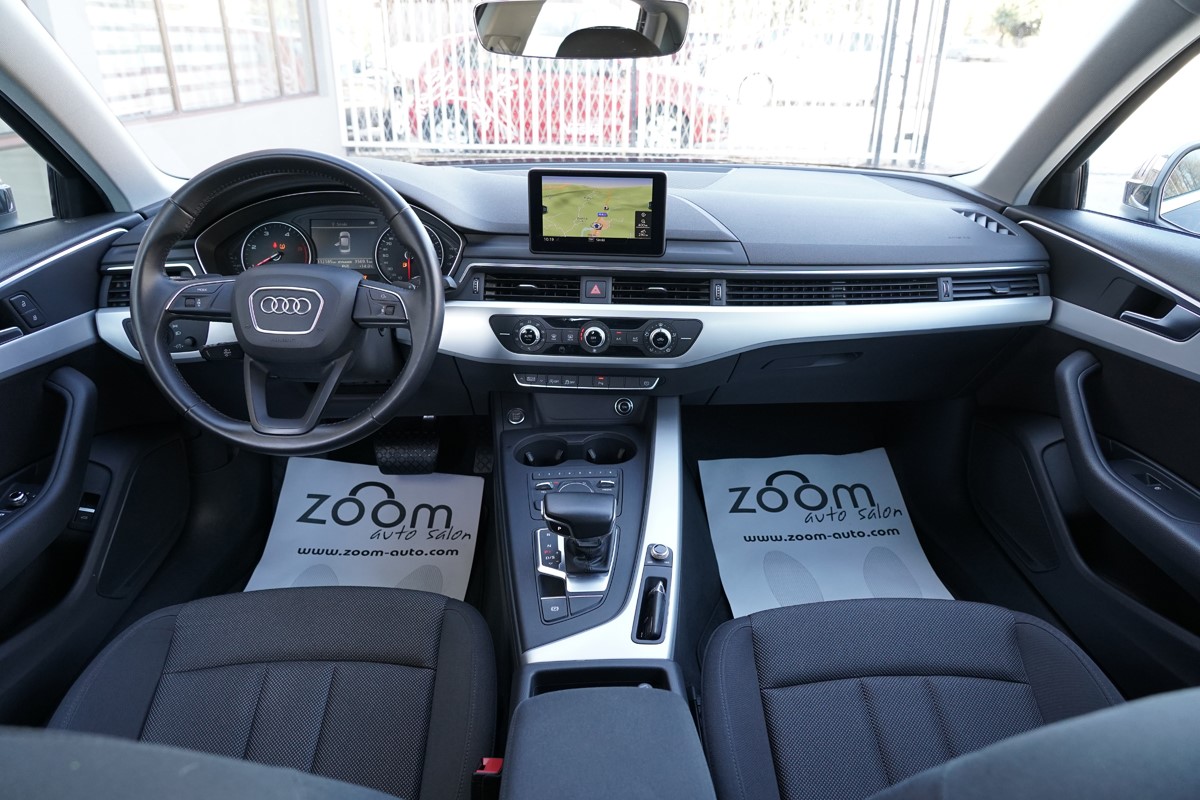 Audi A4
 2.0 TDI  BUSINESS LINE S TRONIC 