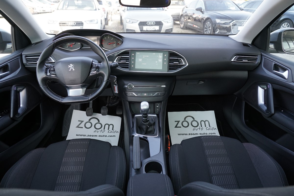 Peugeot 308 EXECUTIVE 1.6 BLUEHDI