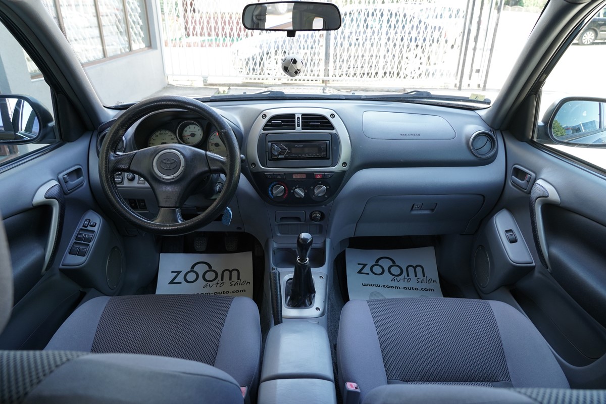 Toyota
 RAV4
 2,0 D