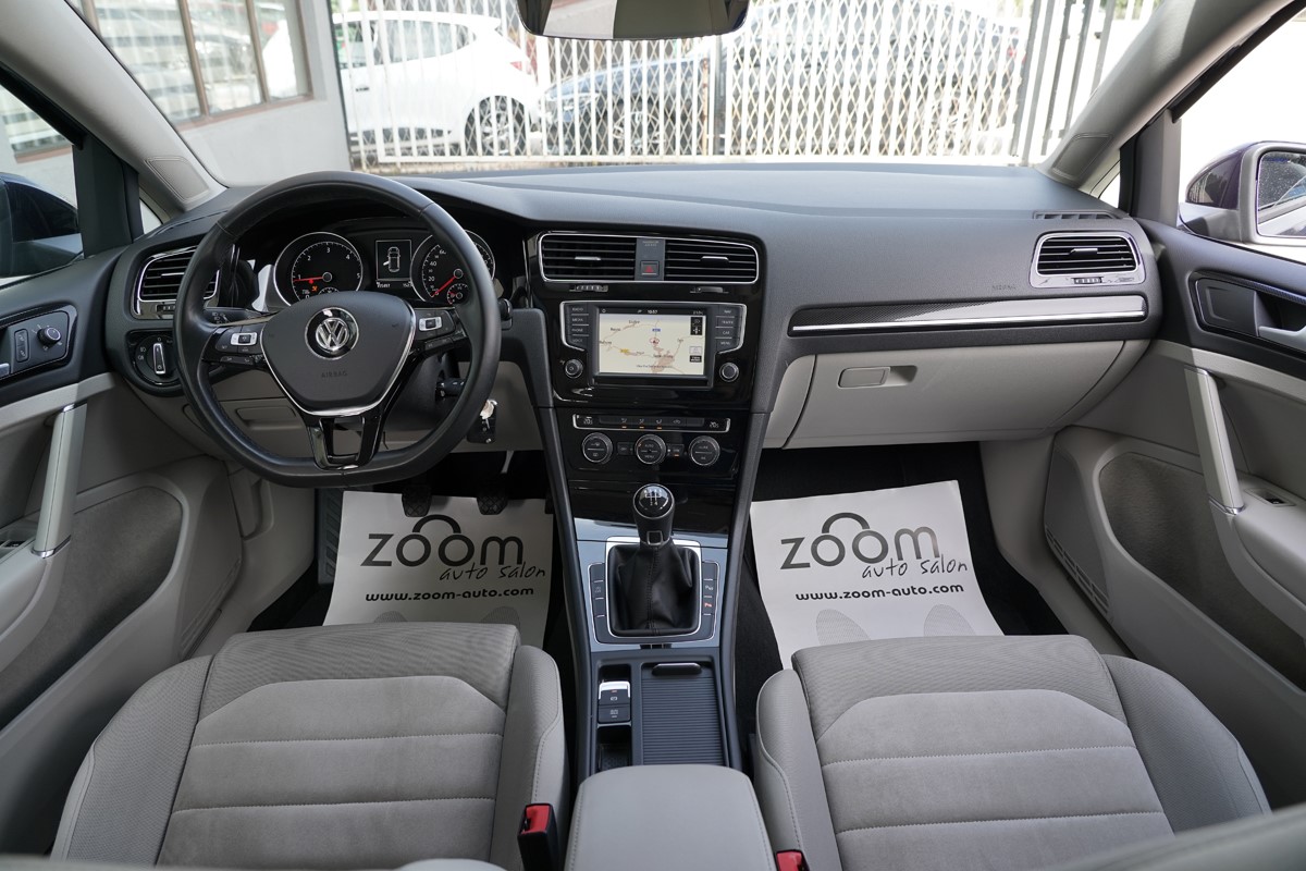 Volkswagen Golf 1.6 CRTDI  HIGHLINE