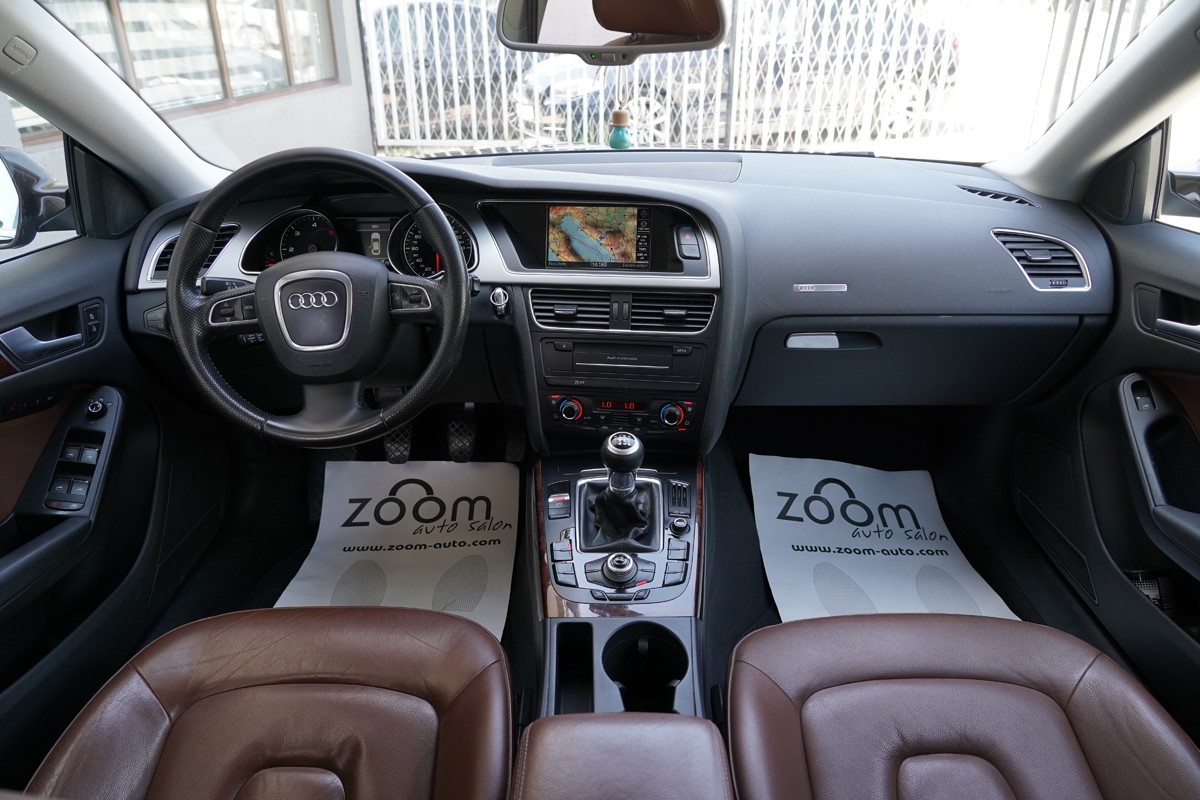 Audi A5
 2.0 TDI