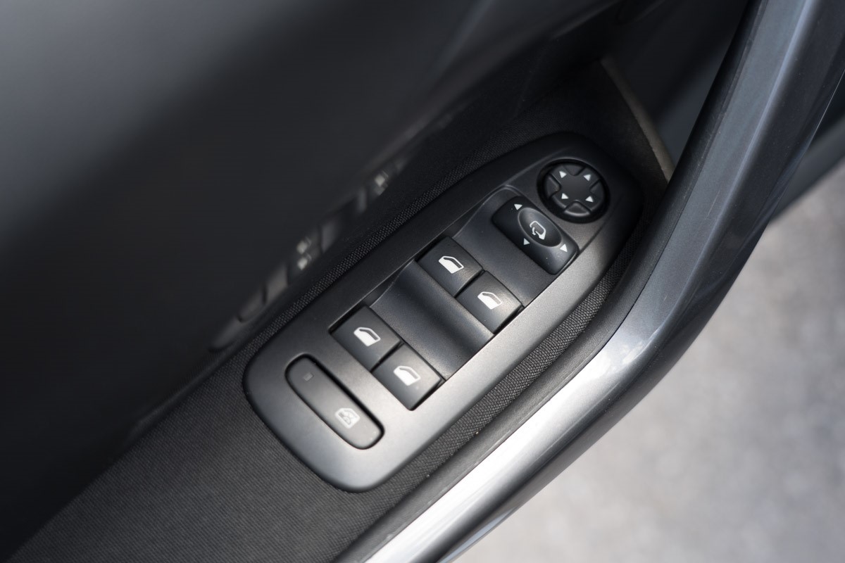Peugeot 2008 1.2 VTi