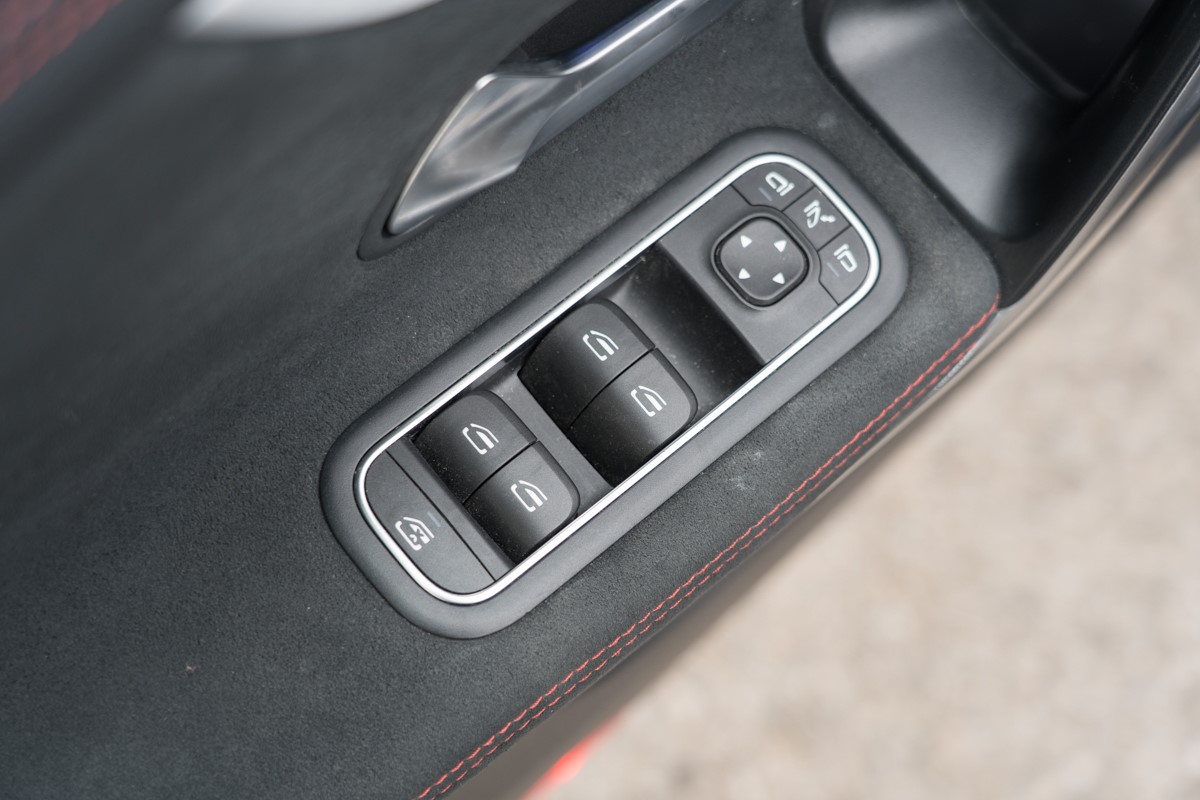 Mercedes-Benz CLA-Class 180 D AMG