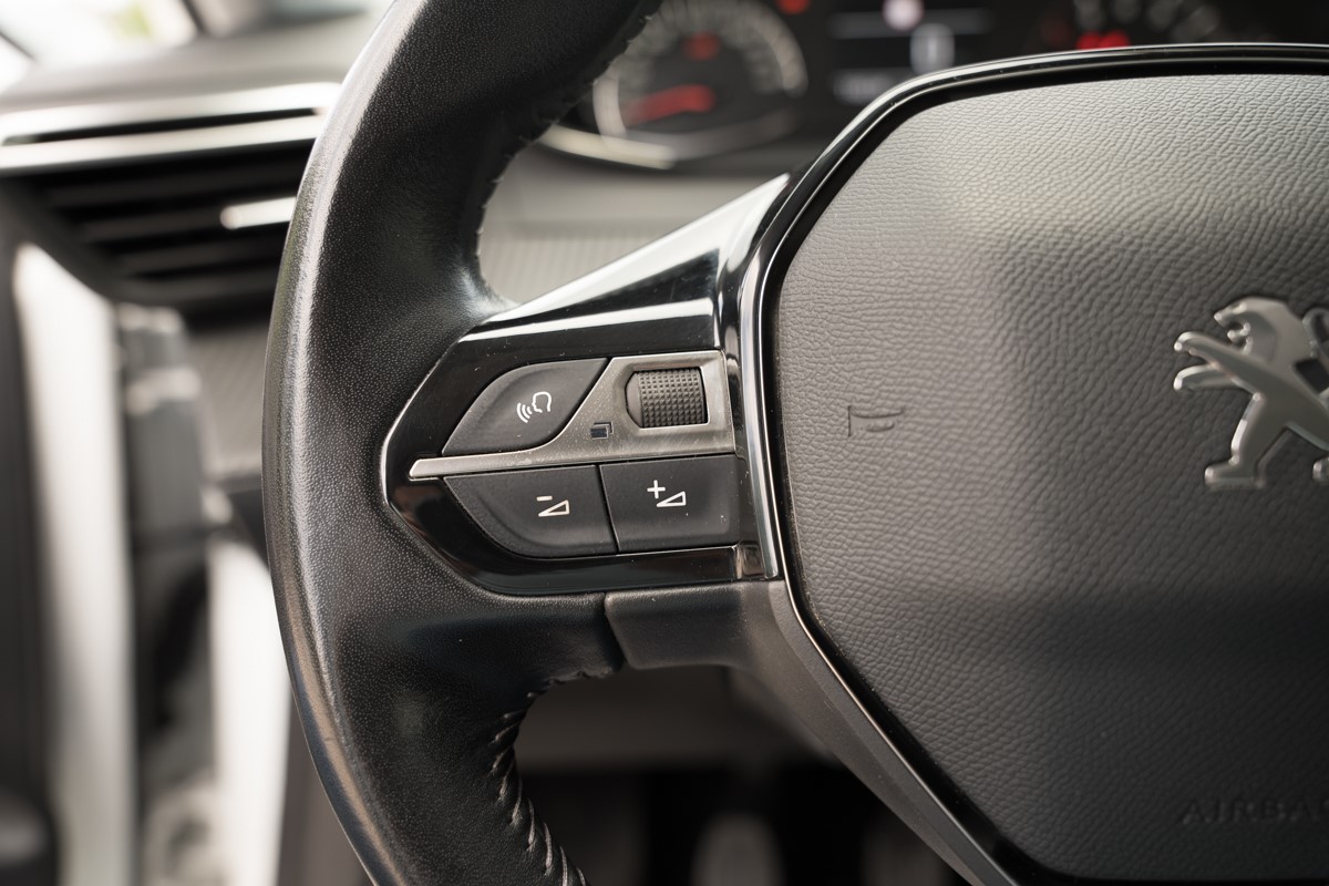 Peugeot 208 1.5 BlueHDI