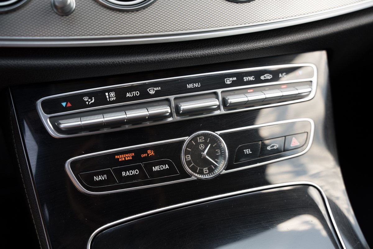 Mercedes-Benz E-Class
 220 D AMG