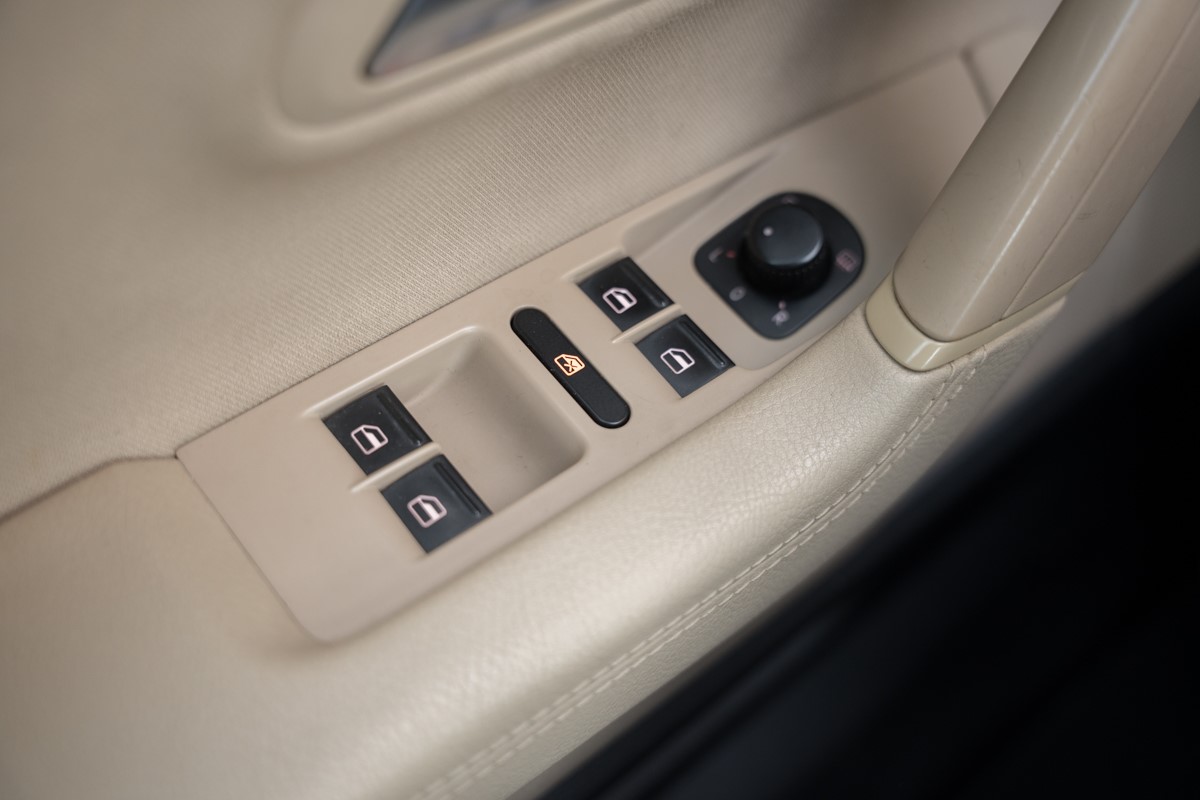 Volkswagen CC
 2.0 TDI 