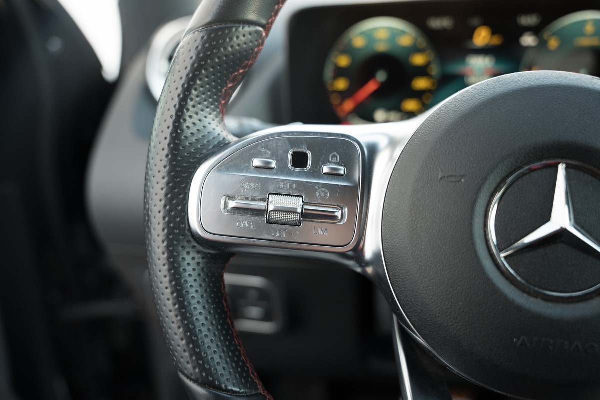 Mercedes-Benz GLA 200 D AMG