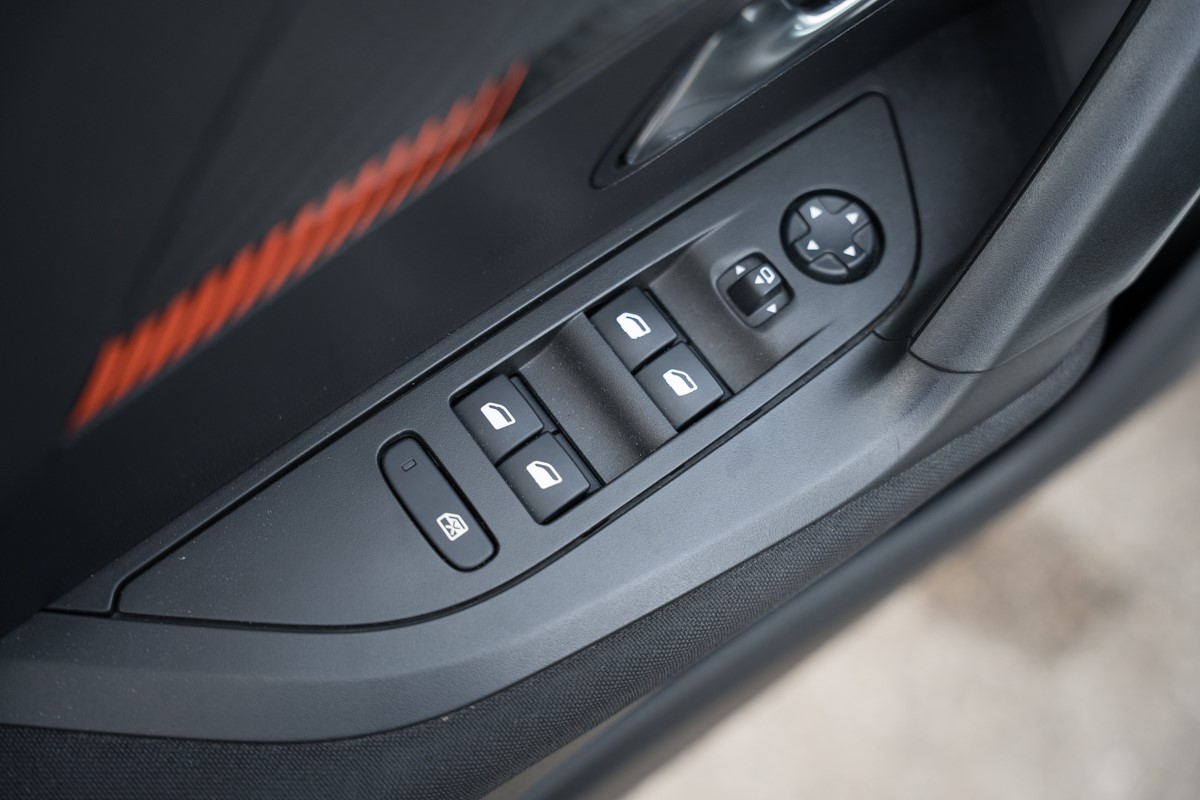 Peugeot 2008 1.2 PureTech