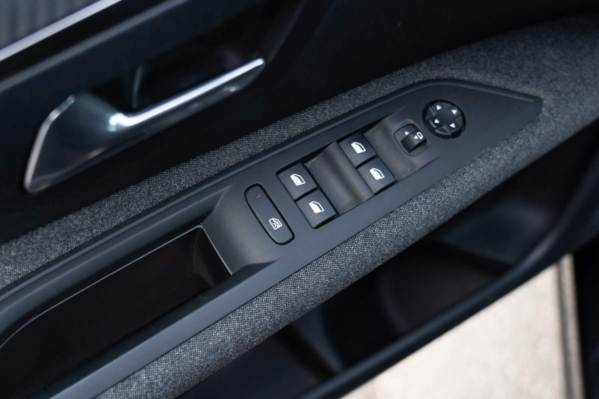 Peugeot 3008 1,6 BlueHDI