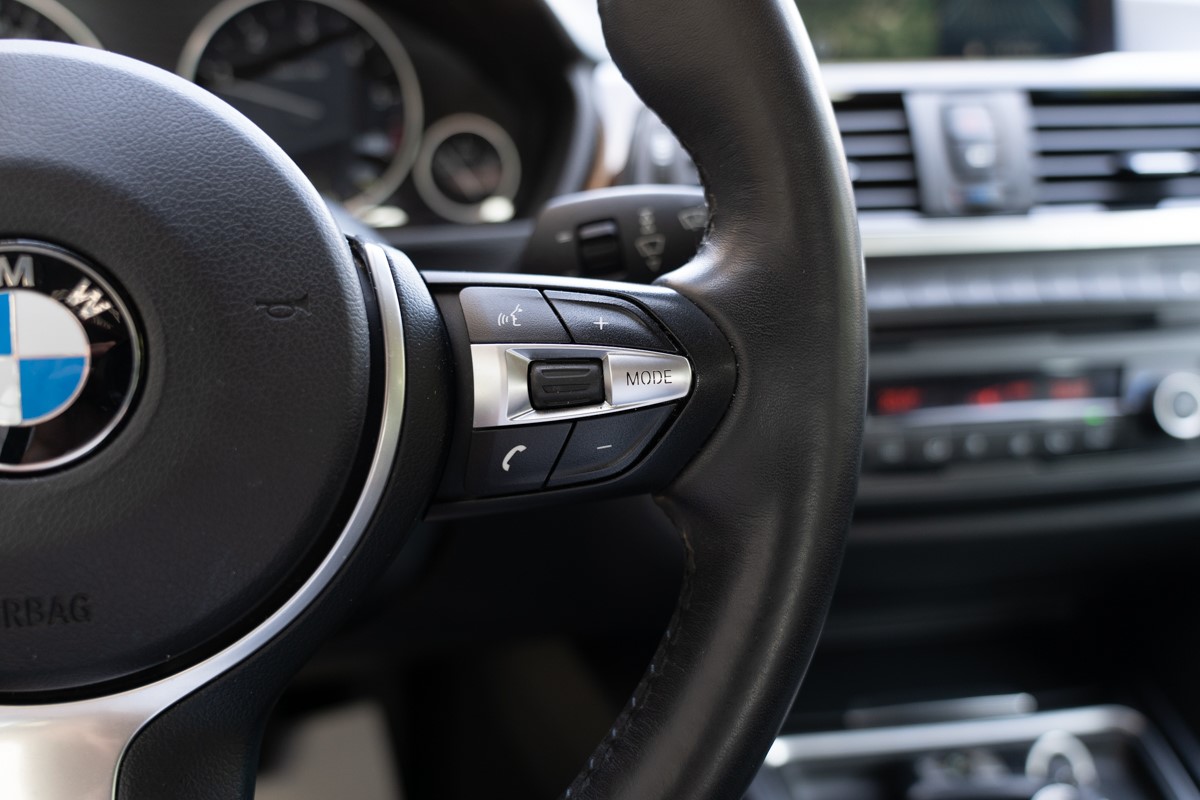 BMW
 3-Series 318 D Gran Turismo