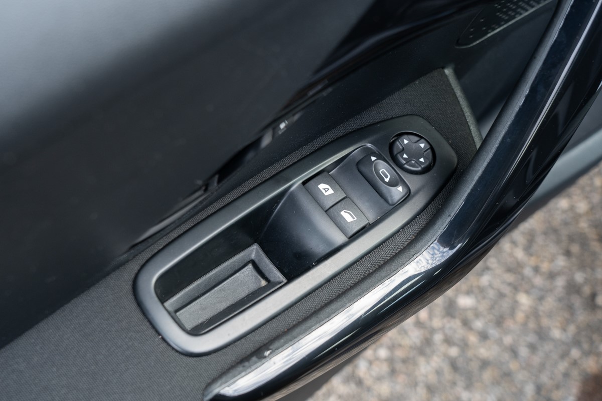 Peugeot 208 1,6 BlueHDI