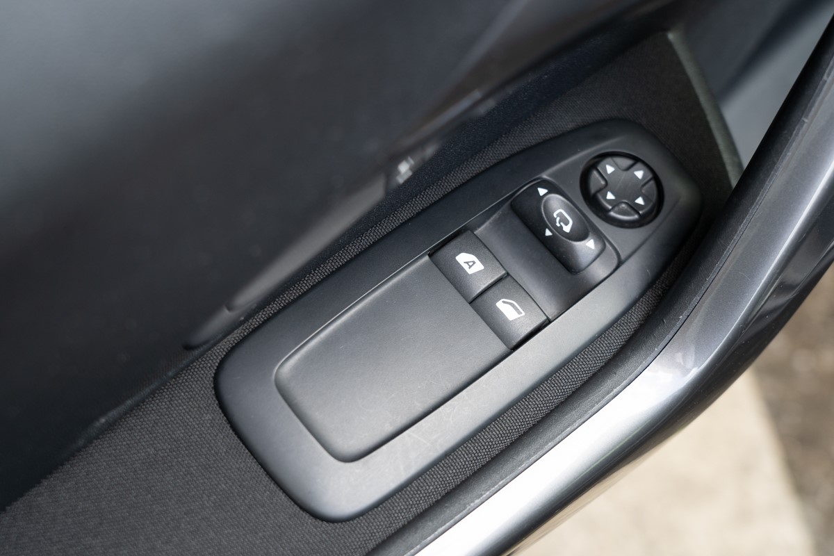 Peugeot 2008 1,6 BlueHDI