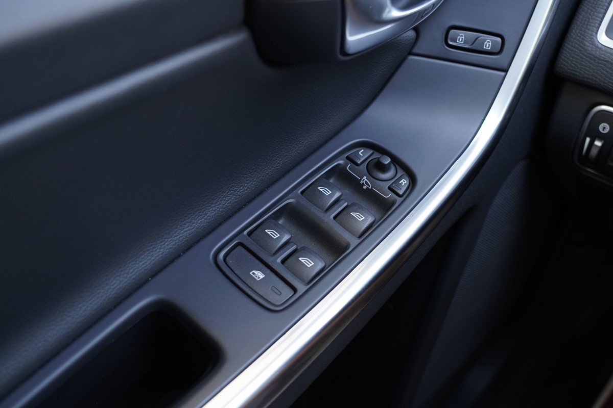 Volvo
 XC60 2,0 D