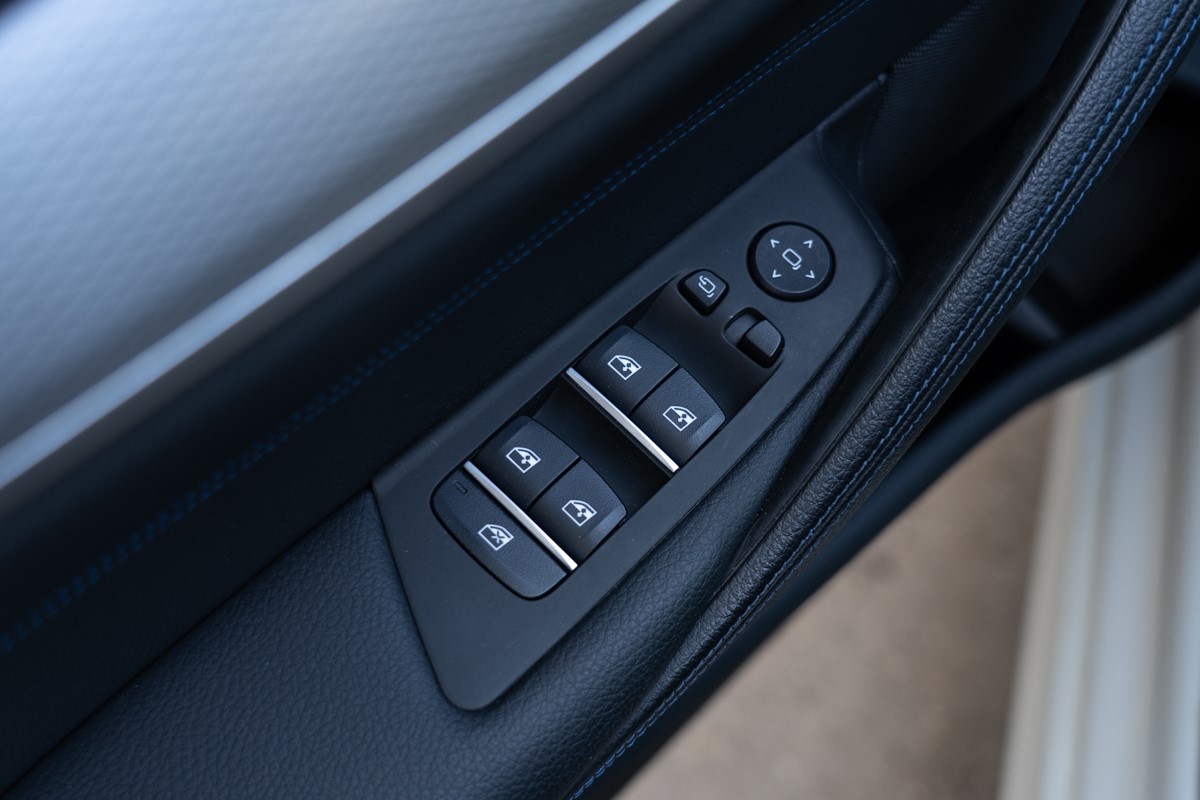 BMW
 5-Series 530 dA xDRIVE