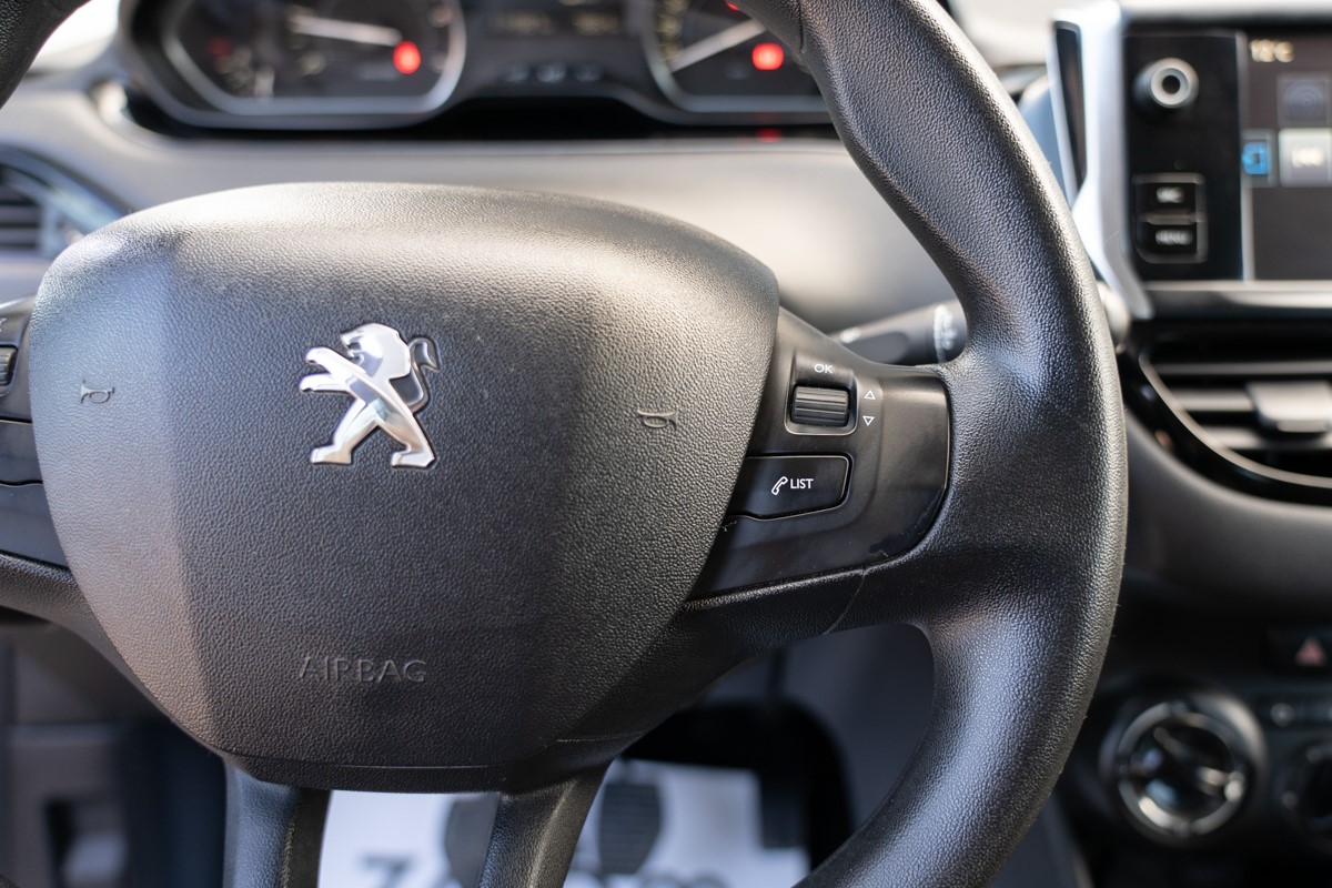 Peugeot 208 1.6 BLUEHDI 