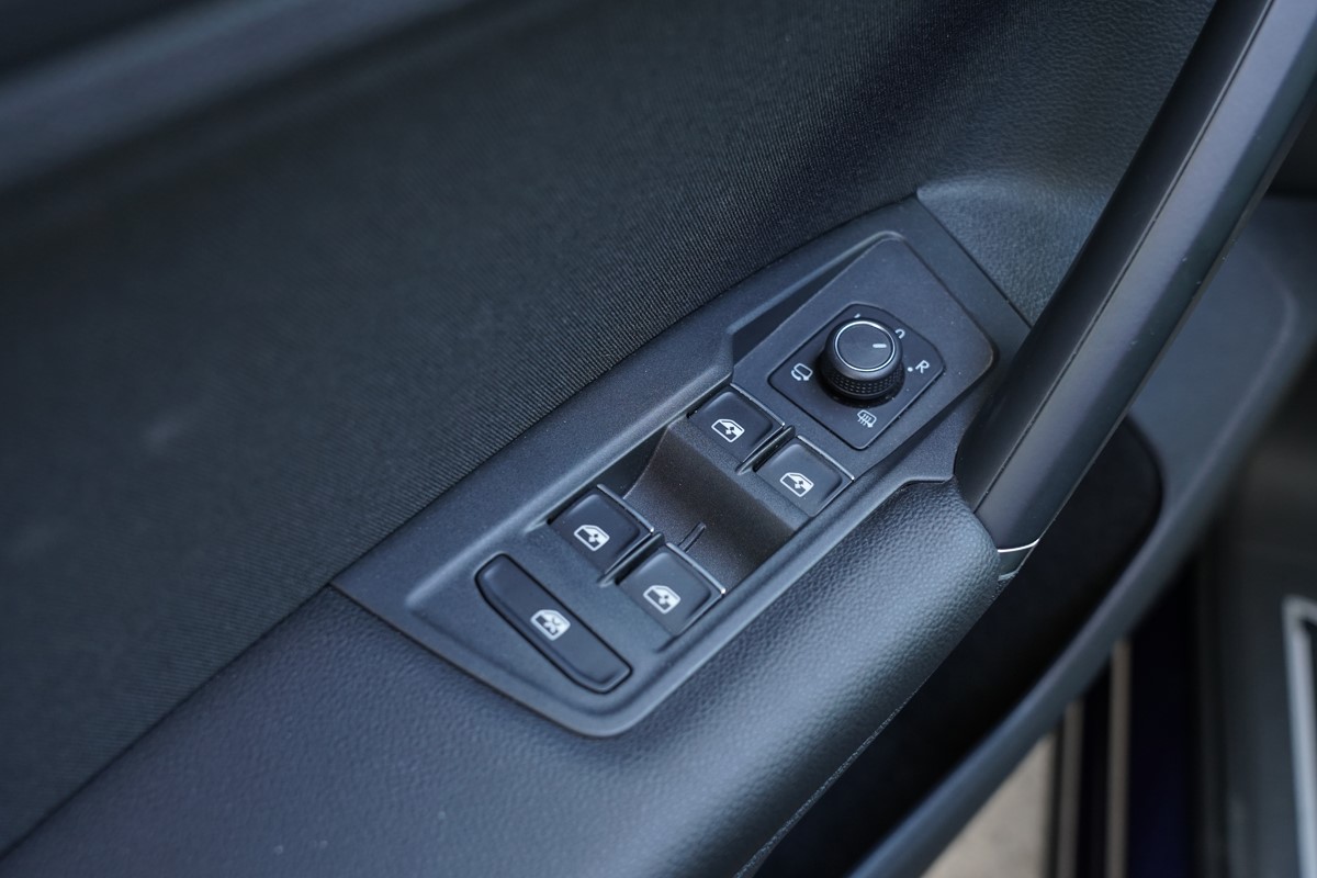 Volkswagen Tiguan
 2.0 TDI 140KW  4MOT DSG VIRTUAL  COCKPIT    