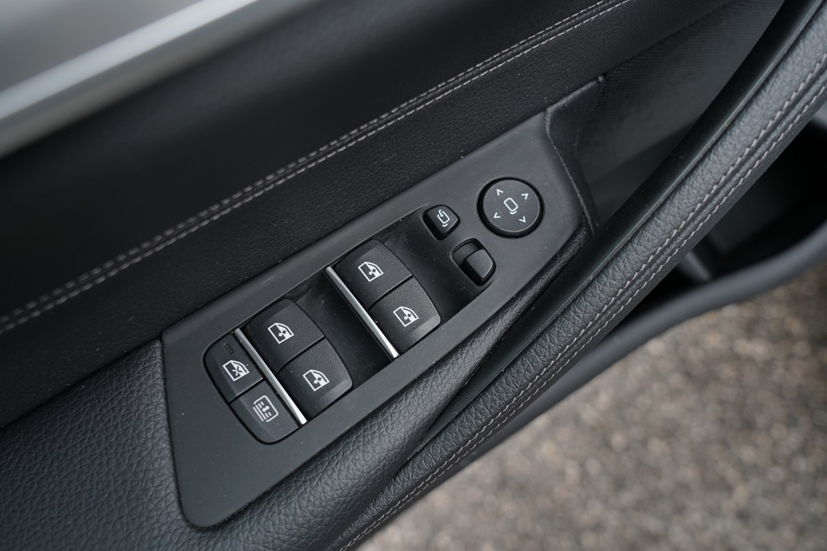 BMW
 5-Series 530D XDRIVE