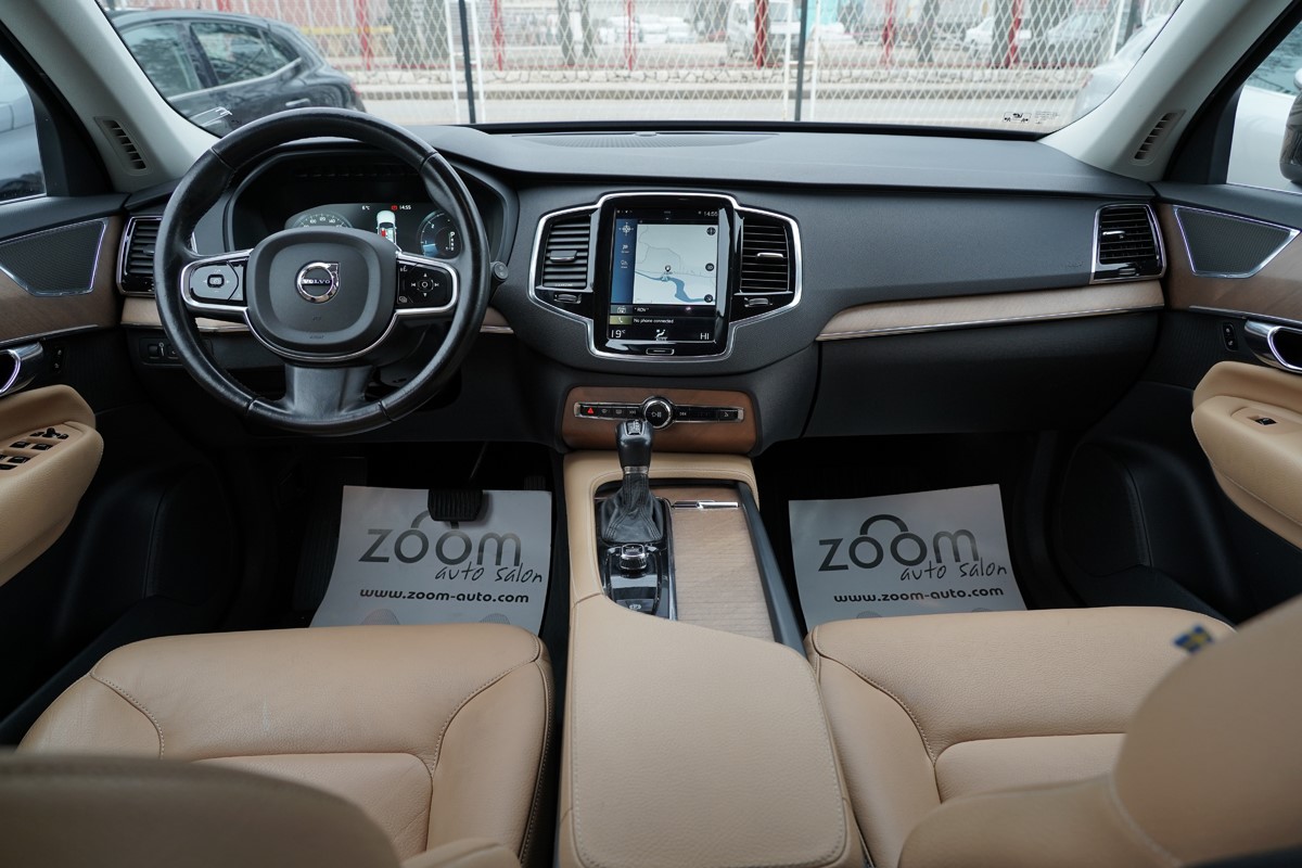 Volvo
 XC90 
 D5