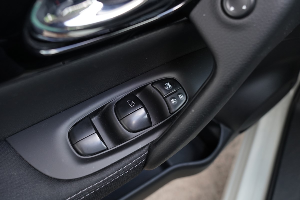 Nissan
 Qashqai 1.5 DCI