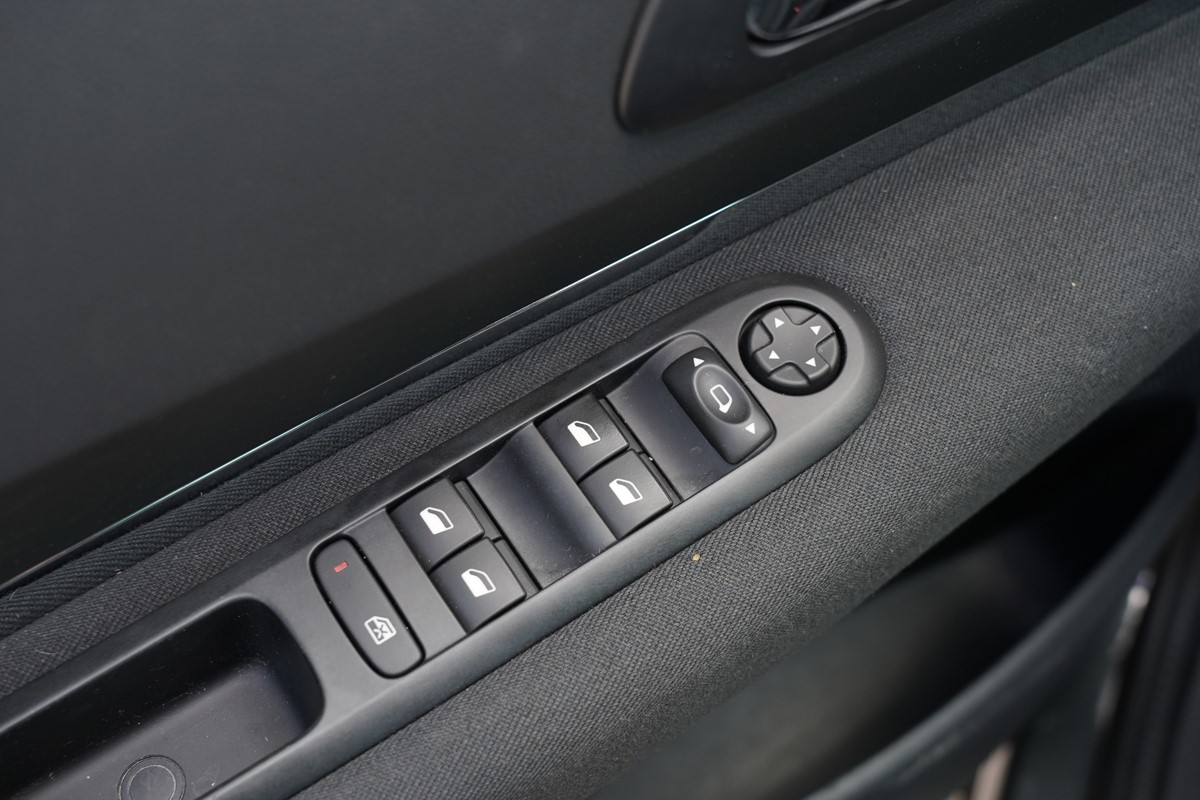 Peugeot 3008 1,6 BlueHDI