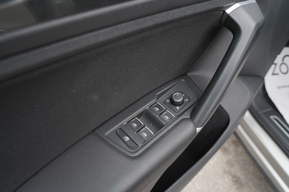 Volkswagen Tiguan
 2.0 TDi DSG Carat