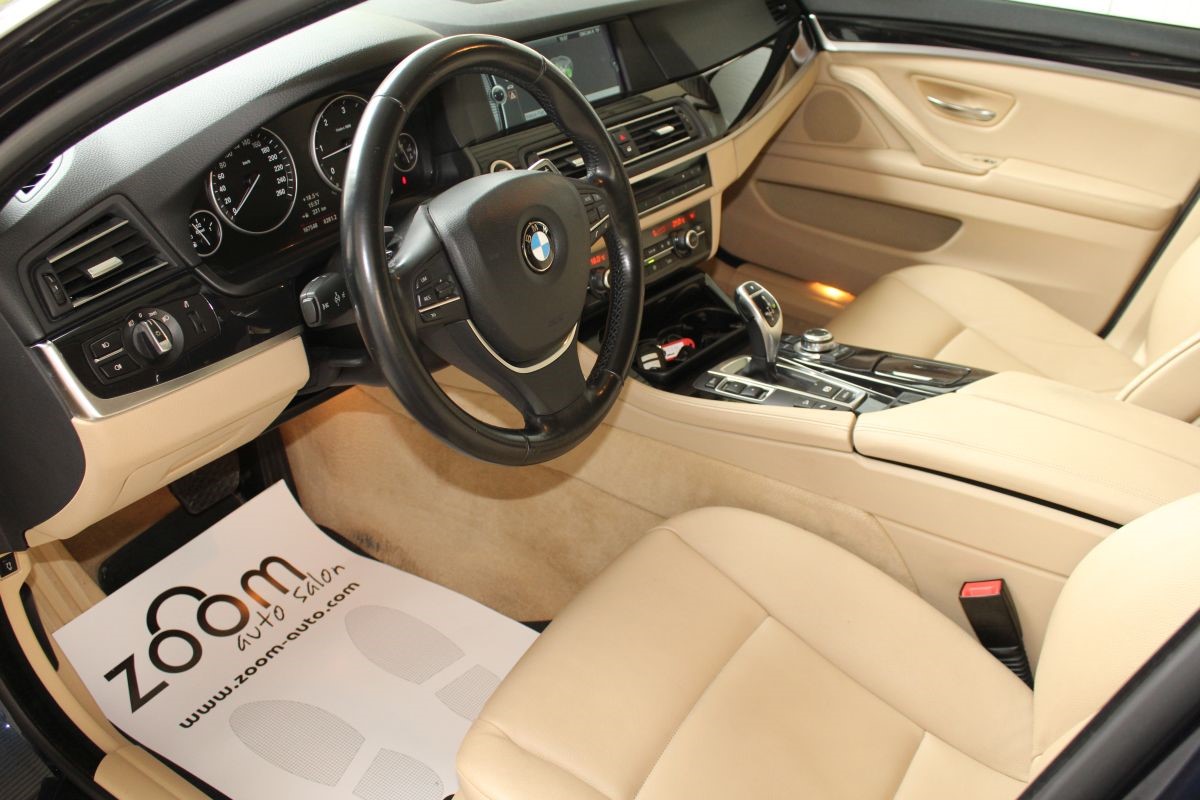 BMW
 5-Series 530d xDrive Futura 